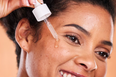 Sérum facial com retinol: saiba onde comprar online com segurança