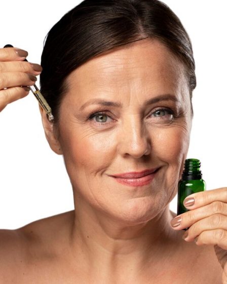 Descubra o melhor sérum para 40 anos segundo dermatologistas
