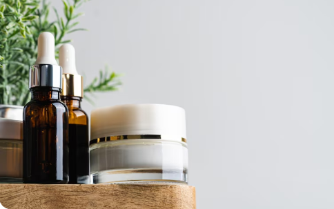 Skincare junto ou separado? Como combinar produtos com segurança e eficácia