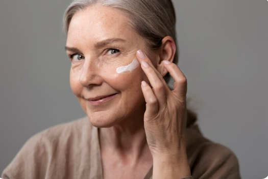 Skincare junto ou separado? Como combinar produtos com segurança e eficácia