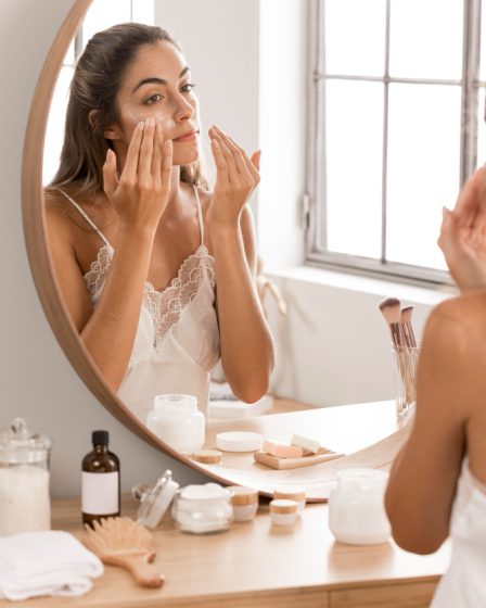 Rotina de beleza: como fazer uma skincare prática com a La'Rivièry