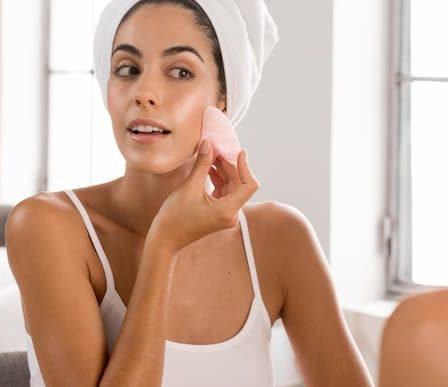 Skincare para pele oleosa: o equilíbrio entre limpeza e hidratação