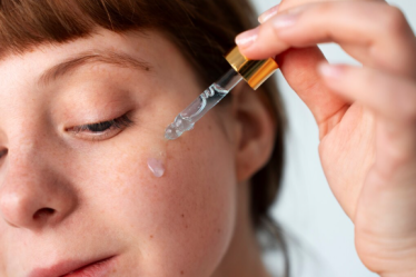 Skincare para pele seca: o que realmente funciona para hidratar