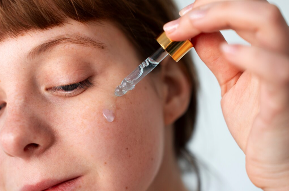 Skincare para pele seca: o que realmente funciona para hidratar